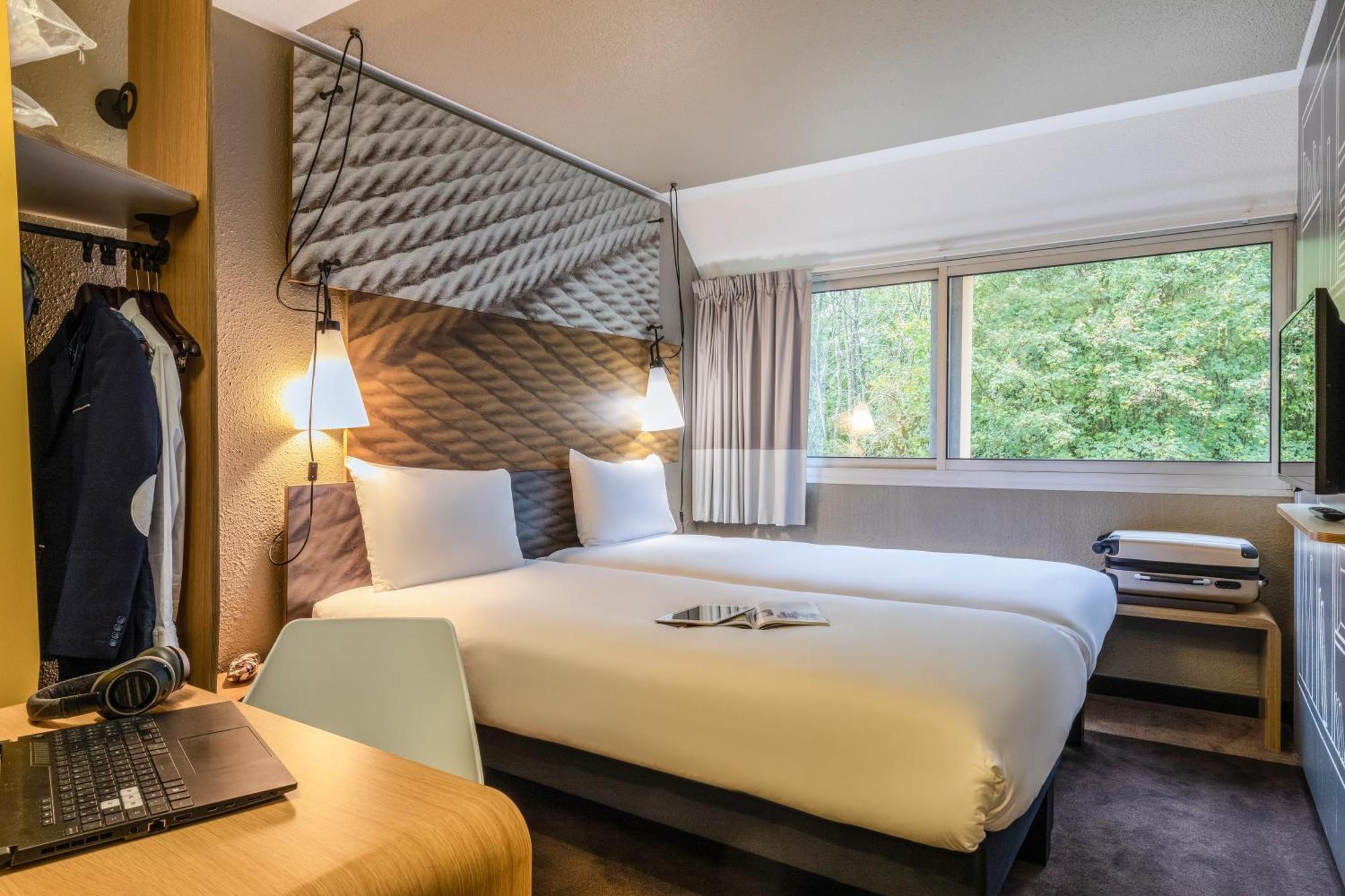 Ibis Velizy Jouy-En-Josas Hotel Exterior photo